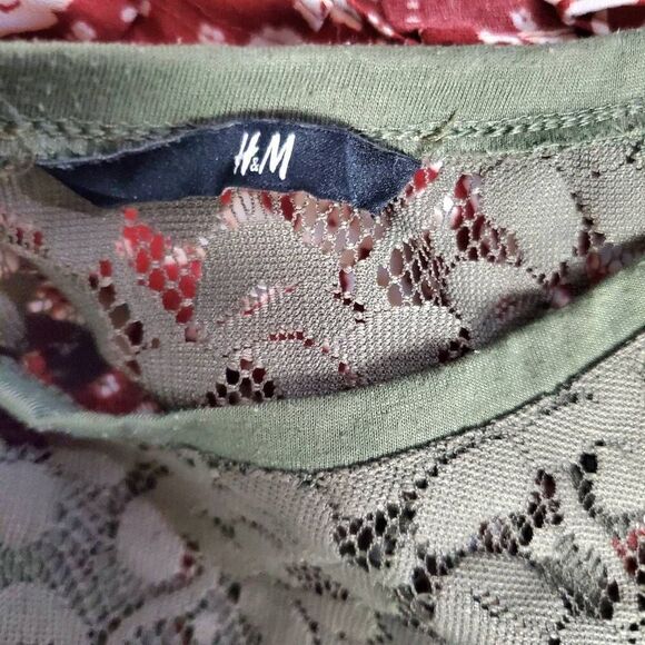 H&M Women’s Olive Green Sheer Floral Lace Short Sleeve Top Size M - Picture 4 of 5